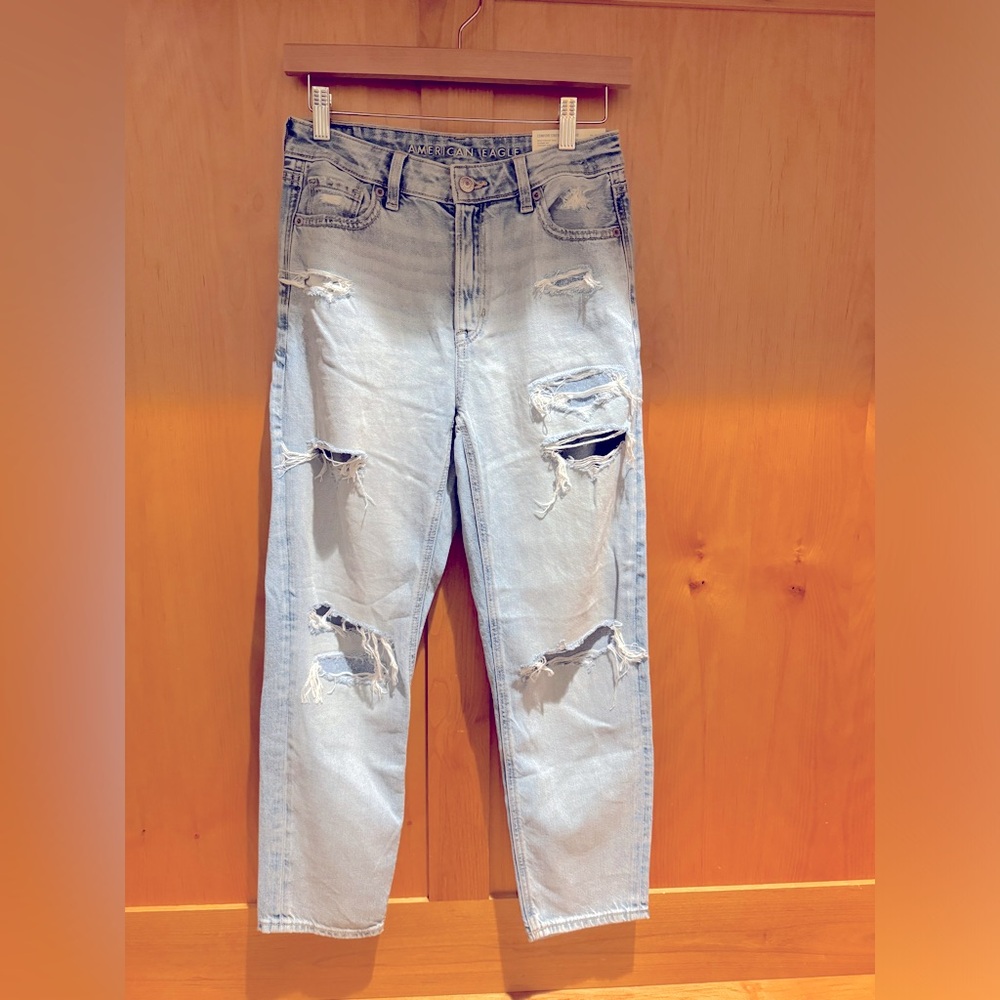 American Eagle Mom Straight Jeans size 0
